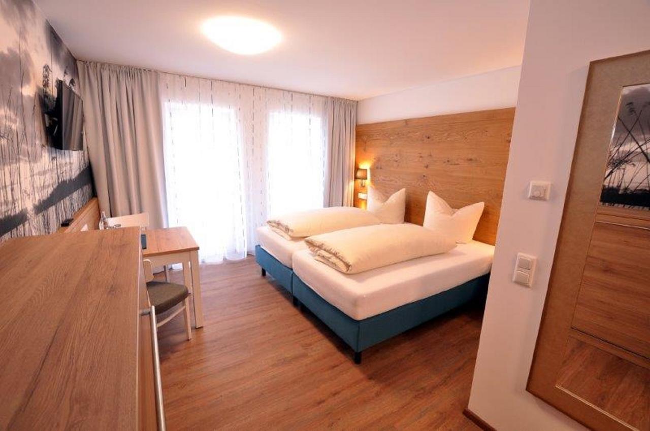 וואלטנהופן Gaestehaus Zur Krone מראה חיצוני תמונה
