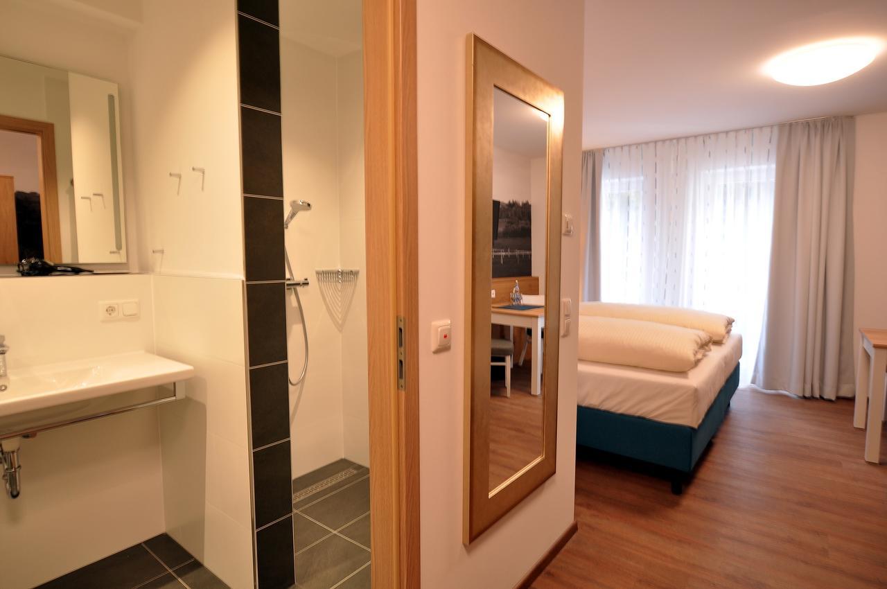 וואלטנהופן Gaestehaus Zur Krone מראה חיצוני תמונה